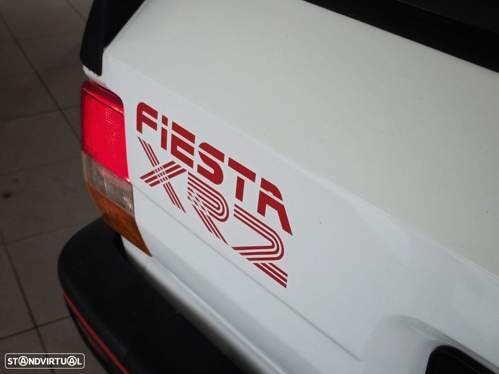 Ford Fiesta XR2 - 8