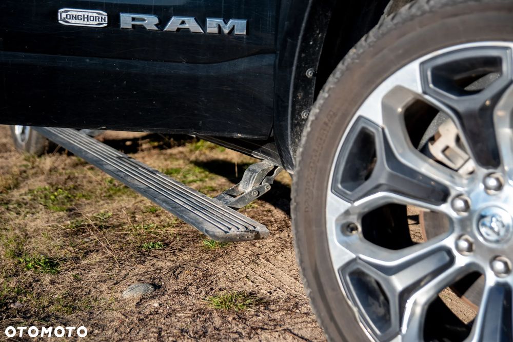 RAM 1500 5.7 Crew Cab Longhorn - 38