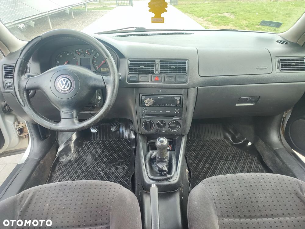 Volkswagen Golf 1.9 TDI Comfortline - 7