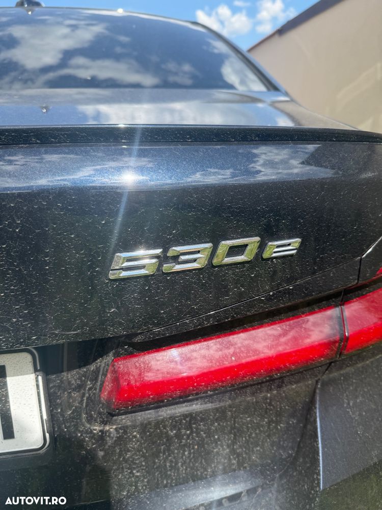 BMW Seria 5 530e Aut. M Sport Edition - 34