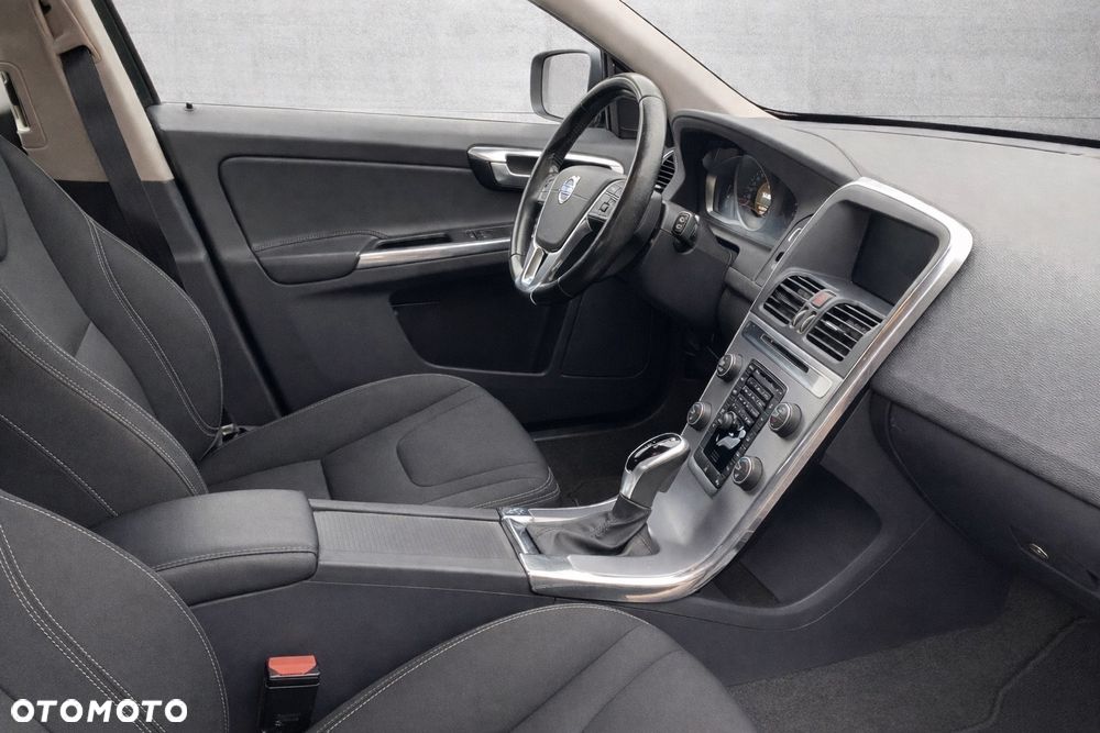 Volvo XC 60 D3 Geartronic Momentum - 7