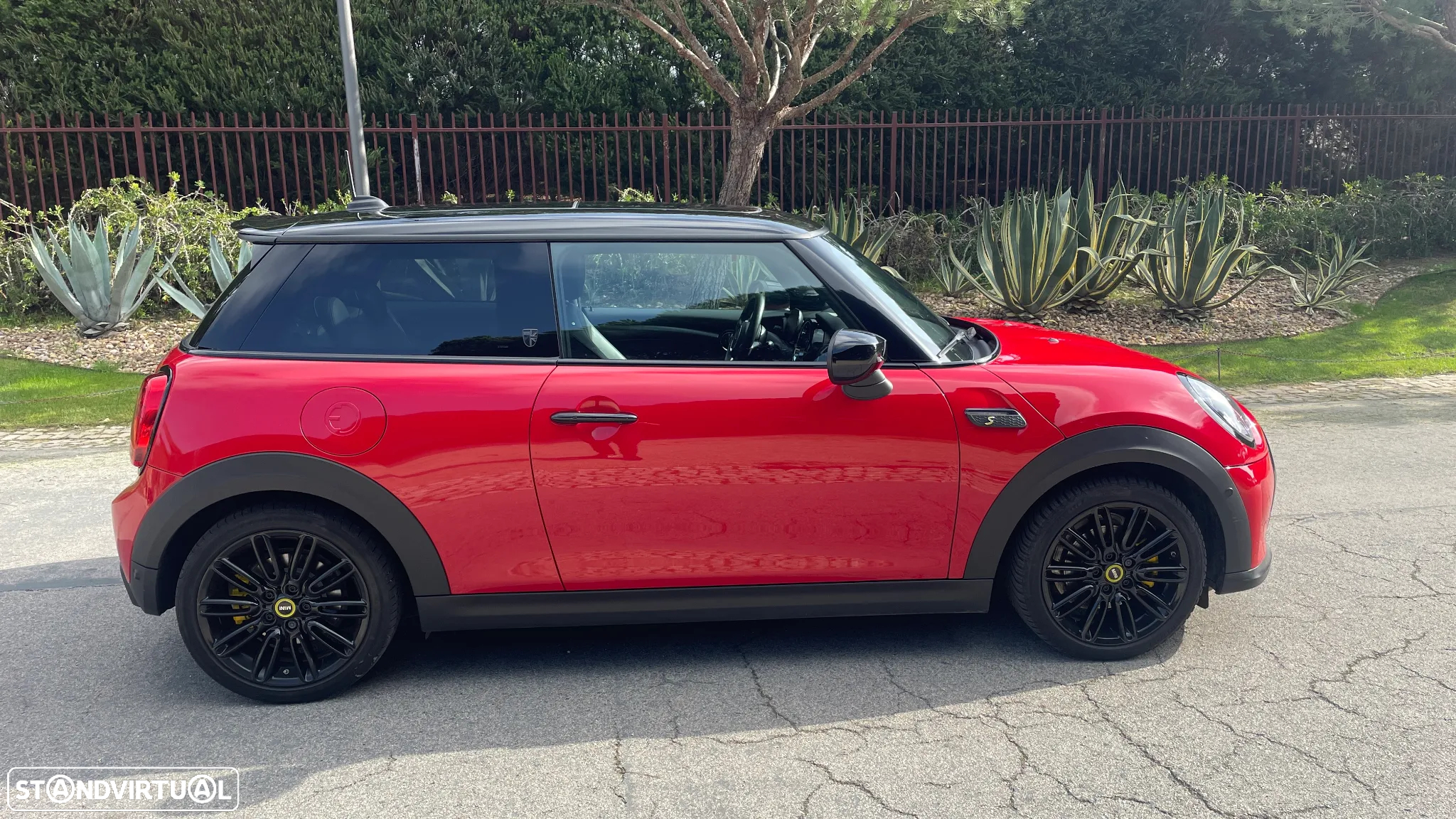 MINI 3 Portas Cooper SE Premium Extra Yours - 2