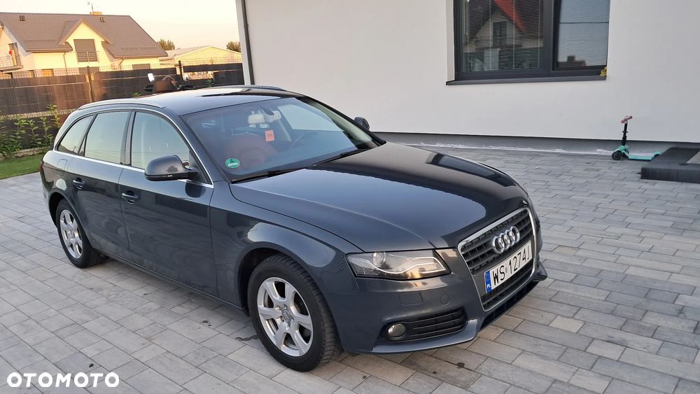 Audi A4 Avant 2.0 TDI ultra - 16