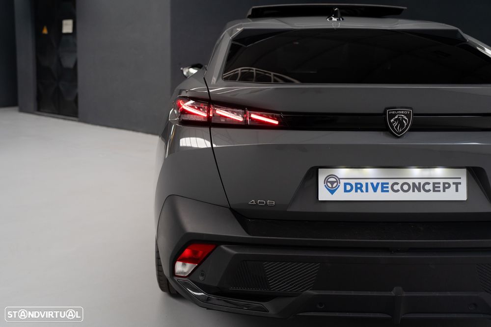 Peugeot 408 1.6 Hybrid GT e-EAT8 - 26