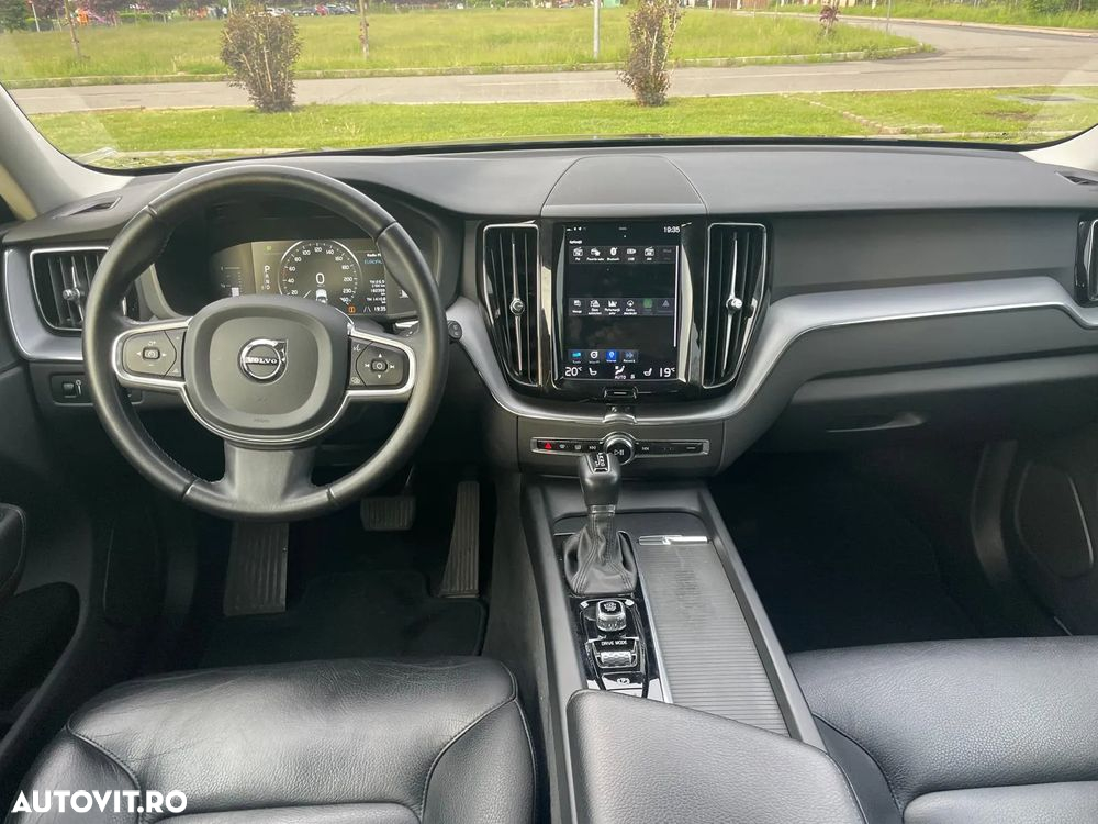 Volvo XC 60 D4 Momentum - 6