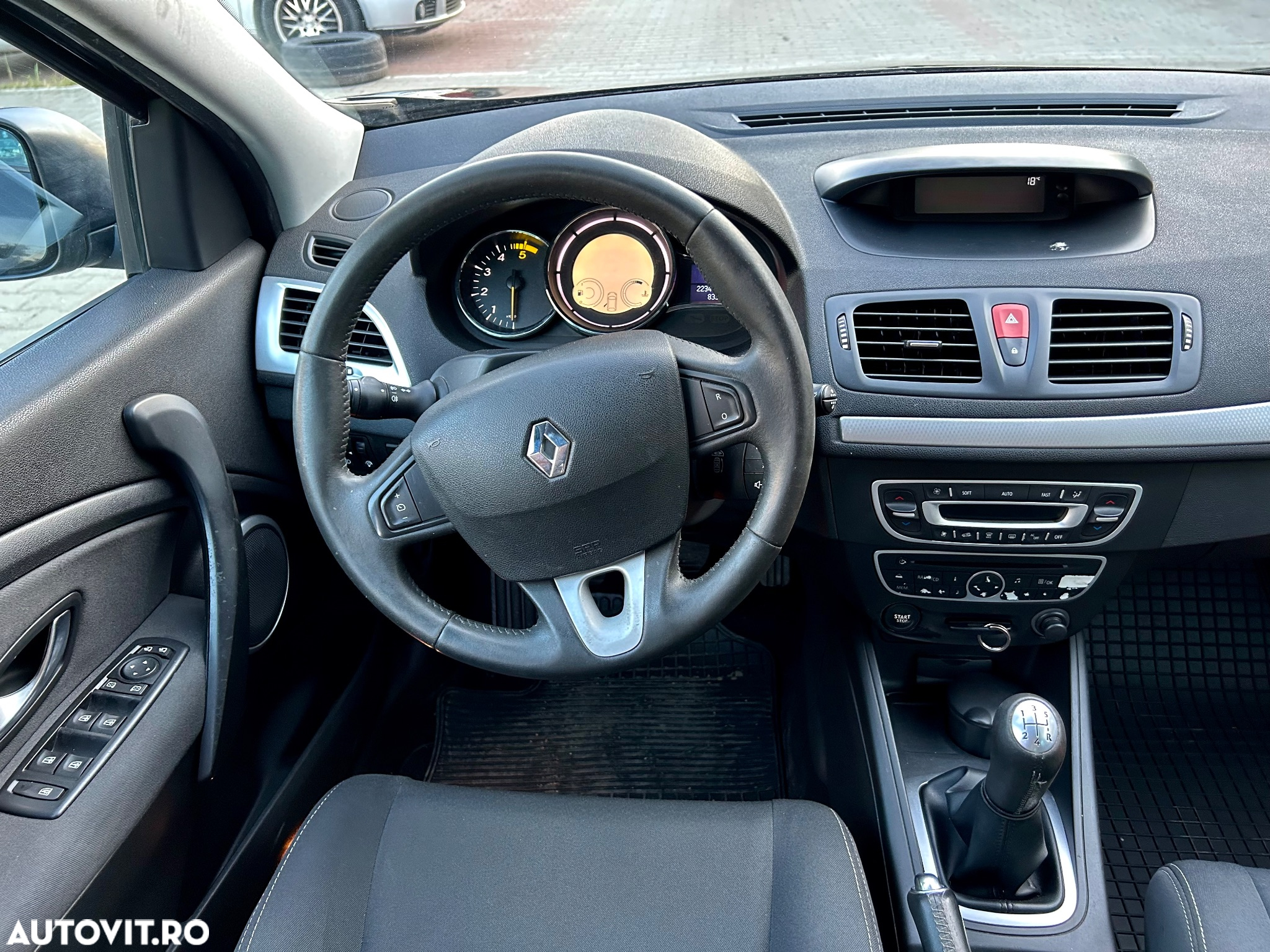 Renault Megane 1.5 dCi Confort Privilege - 5