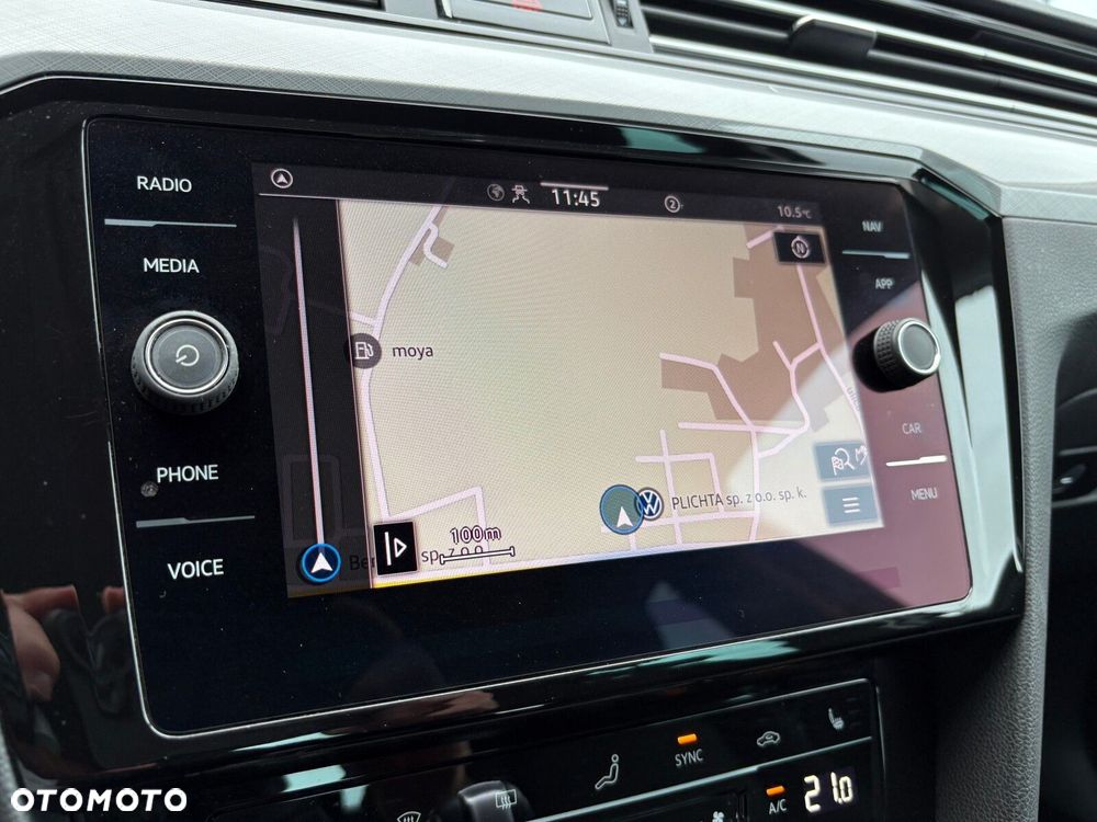 Volkswagen Passat - 34