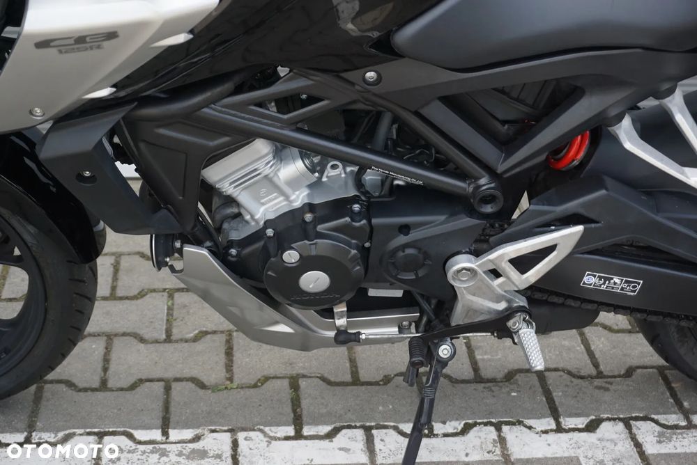 Honda CB - 16