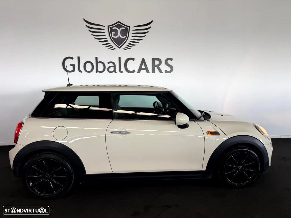 MINI 3 Portas Cooper D - 25