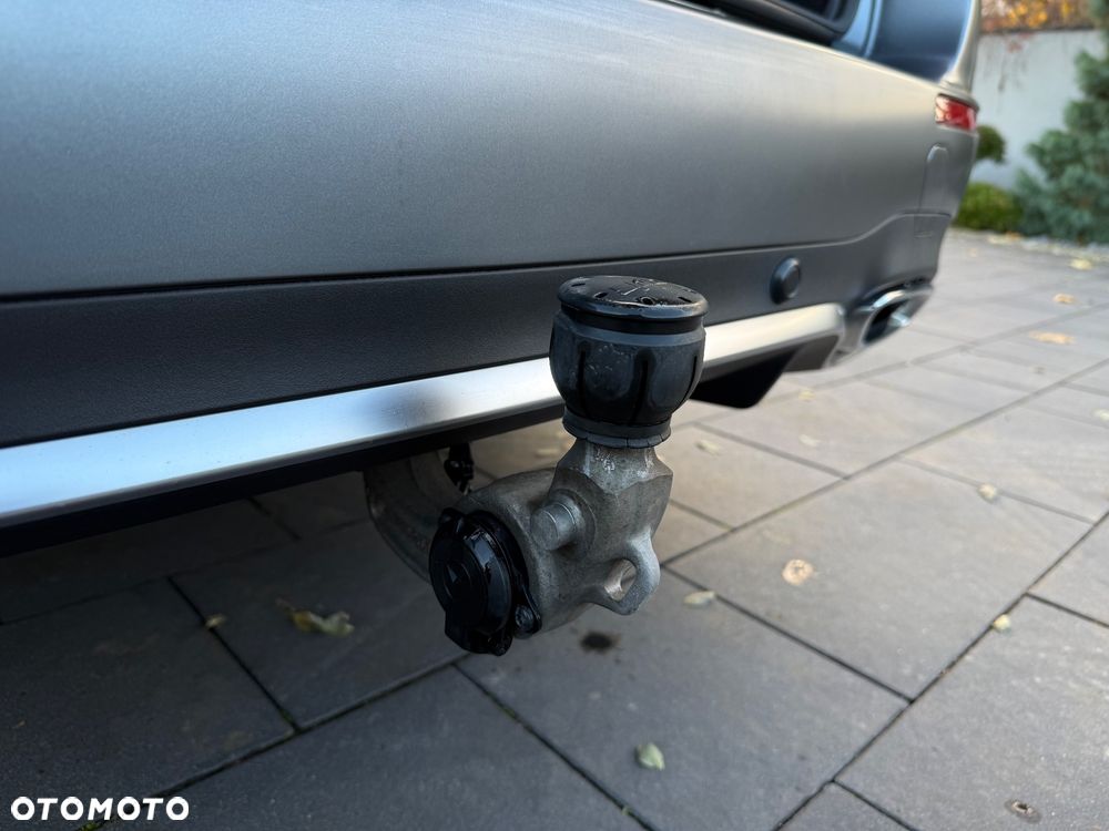 Mercedes-Benz Klasa E 350 d 4Matic T 9G-TRONIC AMG Line - 33