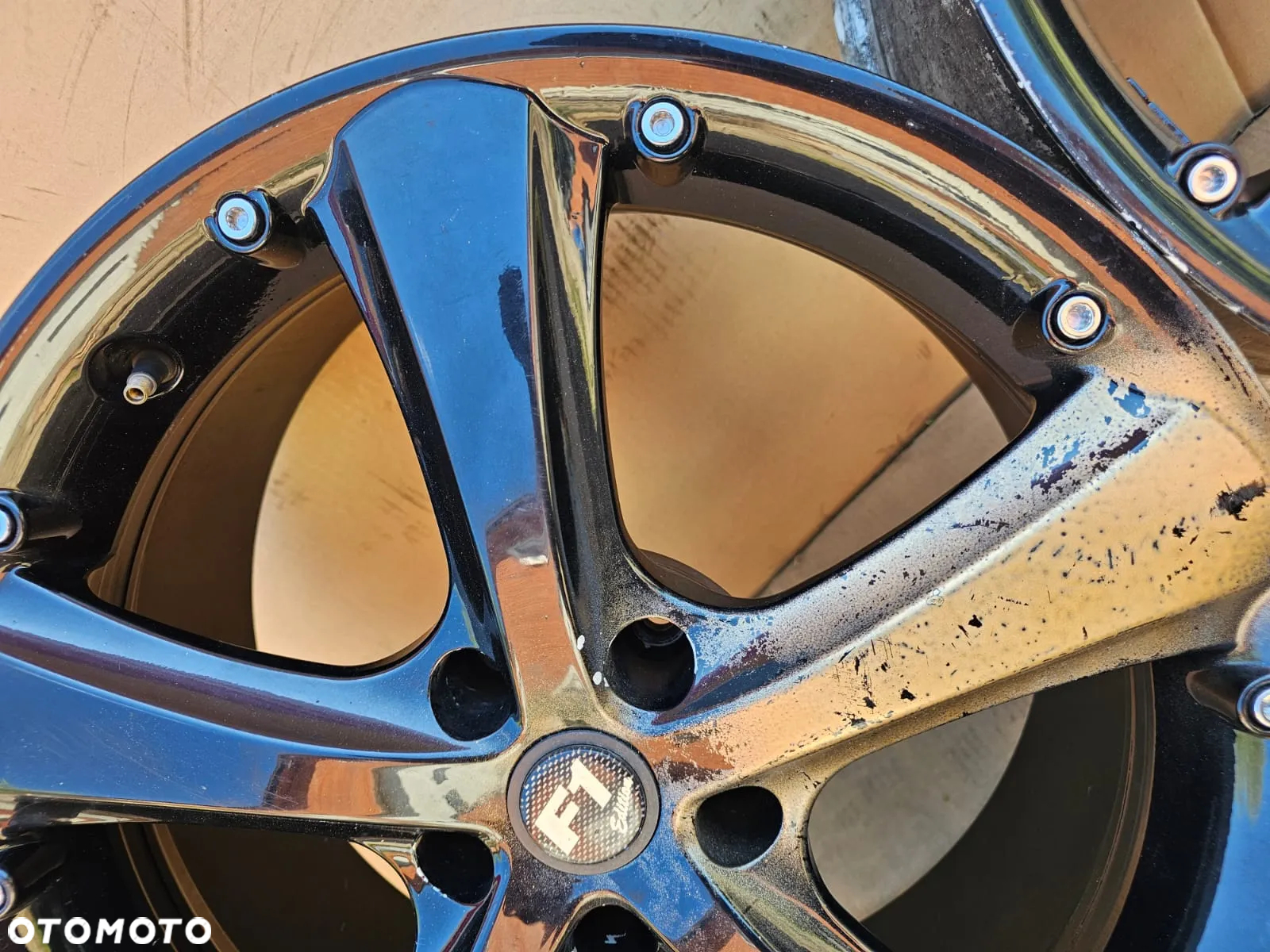 (F145) RH Volkswagen Golf Passat B6 Touran Seat Leon Audi A3 A4 Skoda Octavia / 8,5Jx19 ET35 5x112 / Zapas - 5