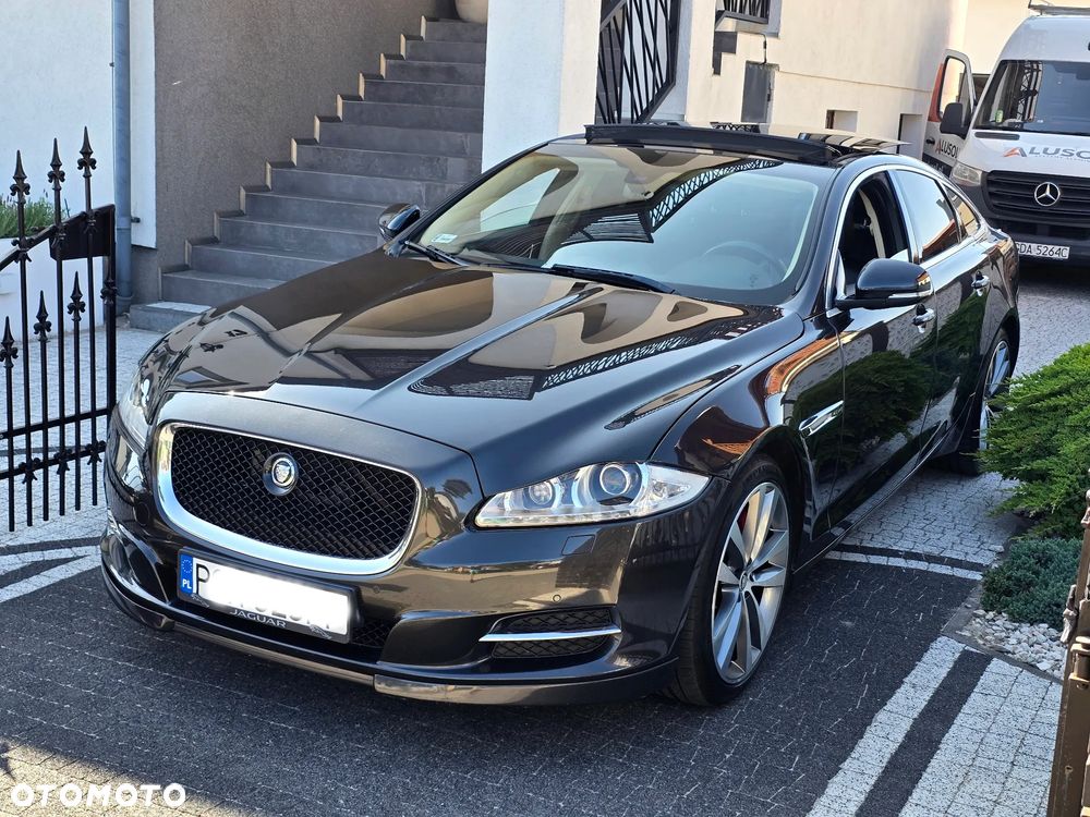 Jaguar XJ 3.0 D V6 Premium Luxury - 3