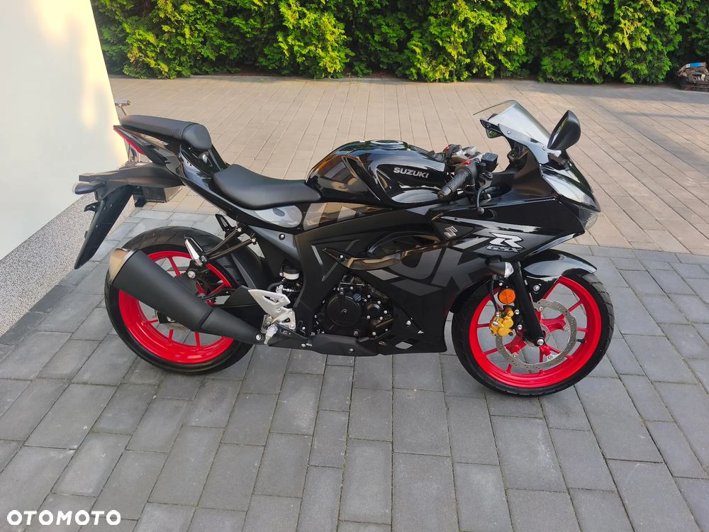 Suzuki GSX-R - 2