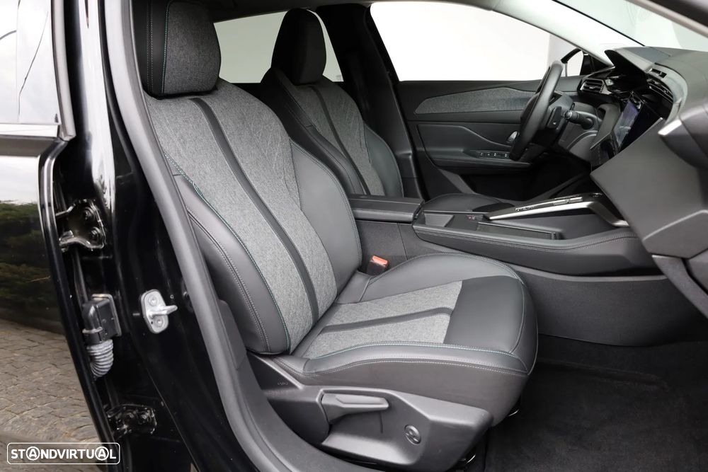Peugeot 408 180 e-EAT8 Allure - 57