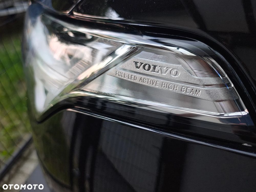 Volvo XC 90 D5 AWD R-Design 7os - 10