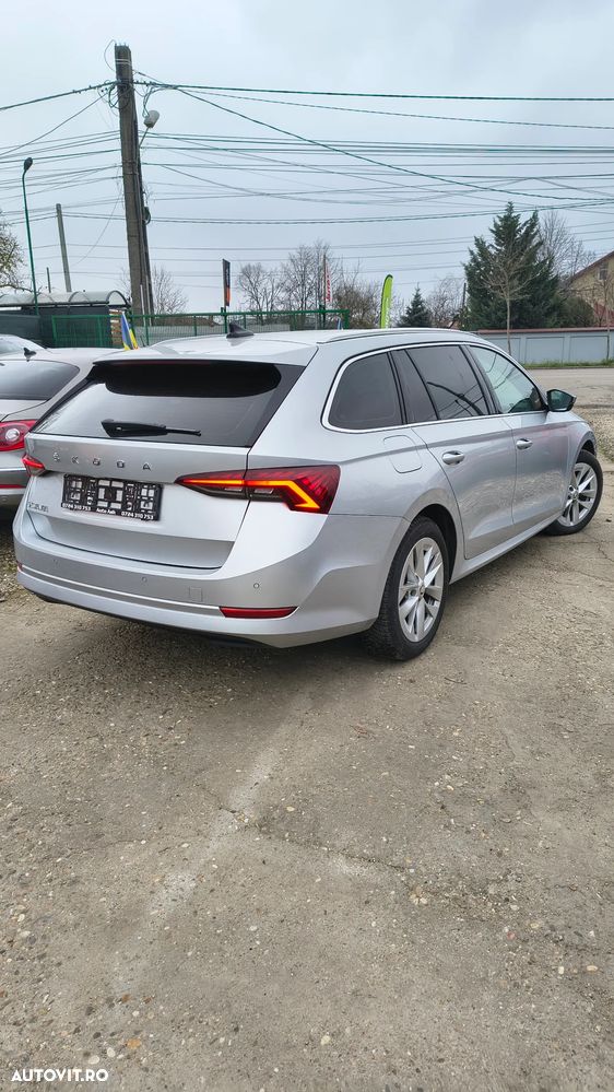 Skoda Octavia Combi Diesel 2.0 TDI DSG Ambition - 4
