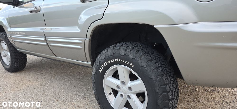 Jeep Grand Cherokee - 11