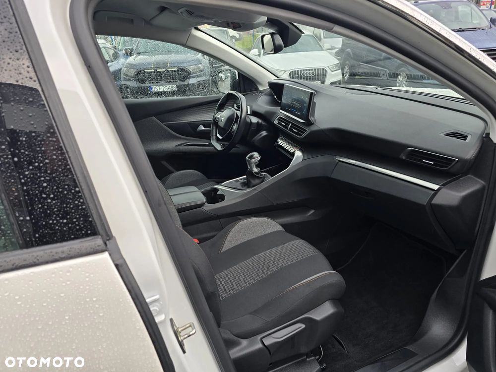 Peugeot 5008 1.2 PureTech Active S&S - 13