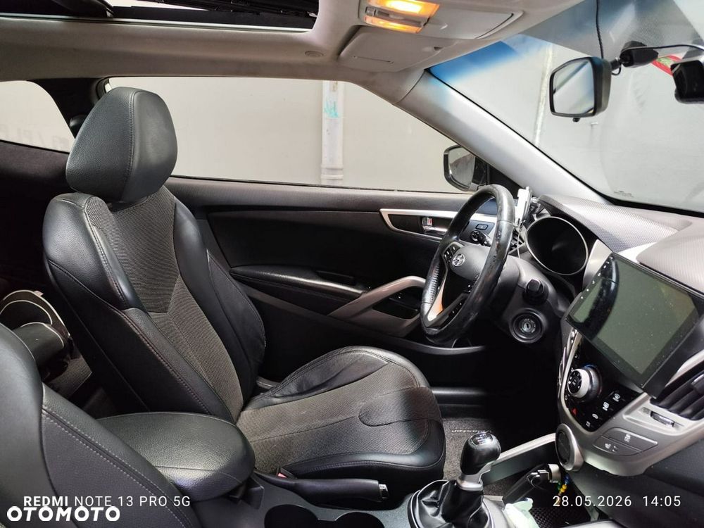 Hyundai Veloster - 18