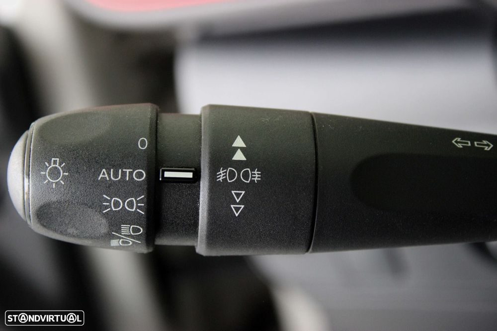 Citroën C3 1.5 BlueHDi C-Series - 19