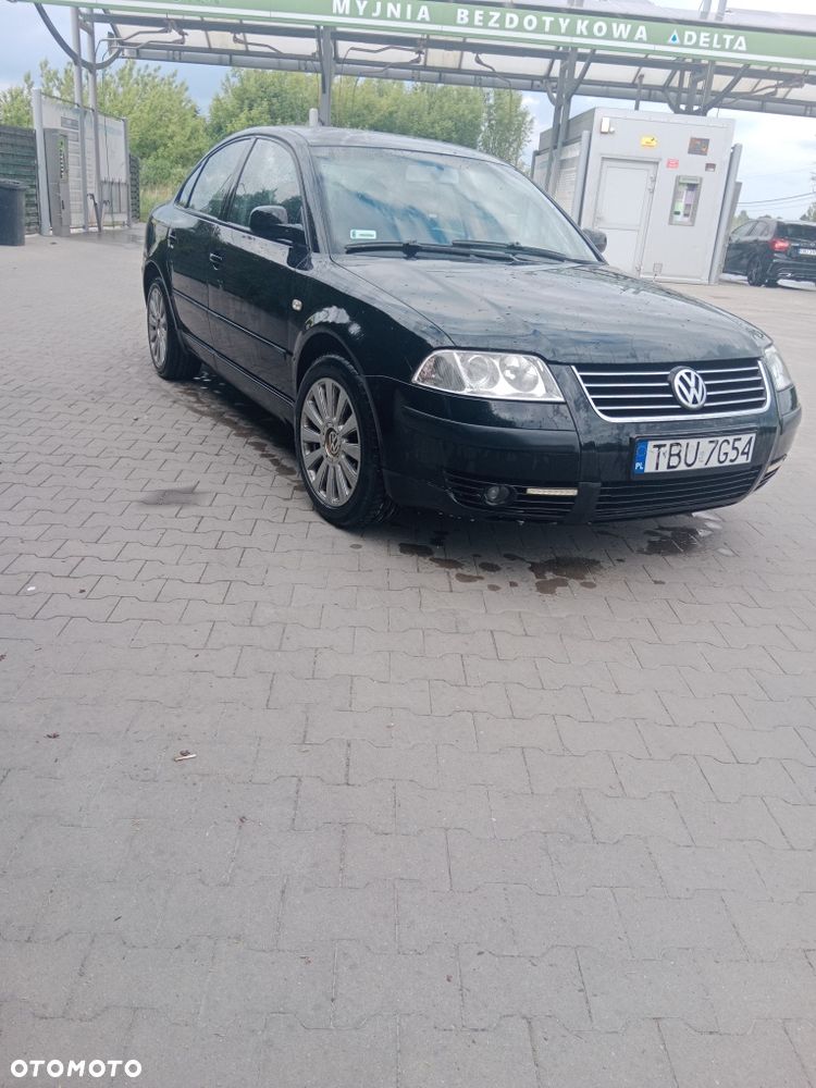 Volkswagen Passat - 4