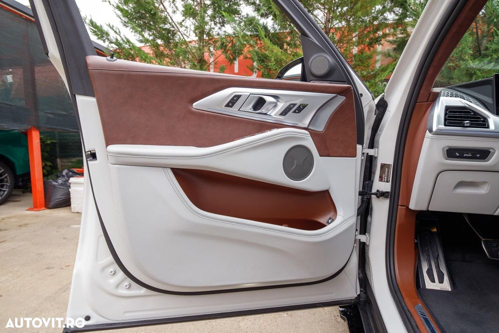 BMW XM 50e - 39