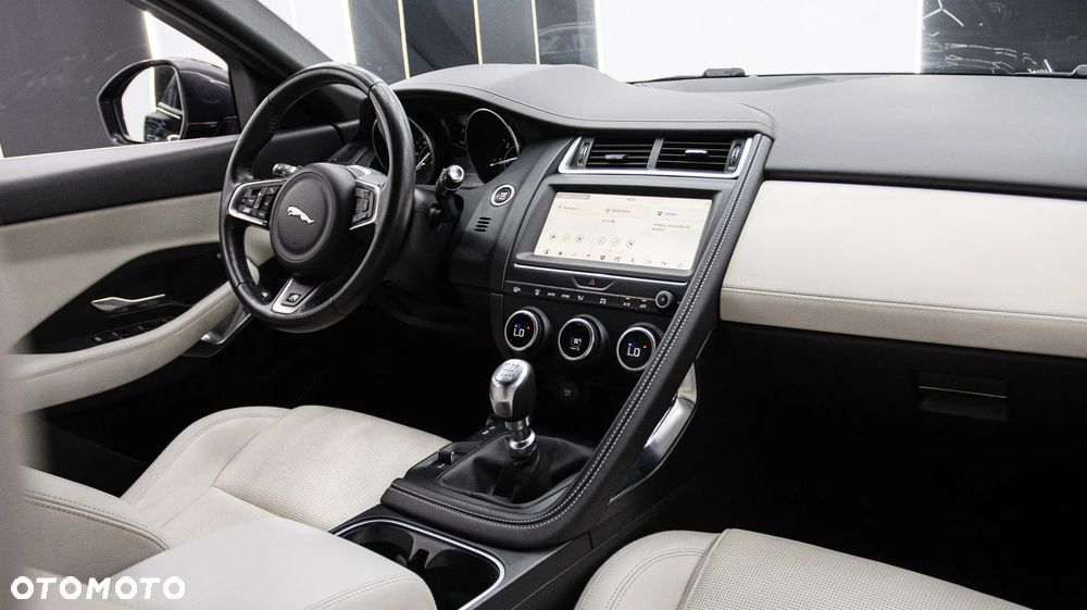 Jaguar E-Pace 2.0 i4D FWD R-Dynamic S - 17