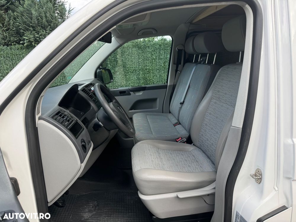 Volkswagen Transporter T5 2.0 TDI 4Motion - 6
