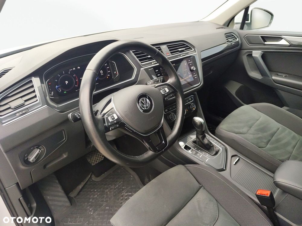 Volkswagen Tiguan - 9