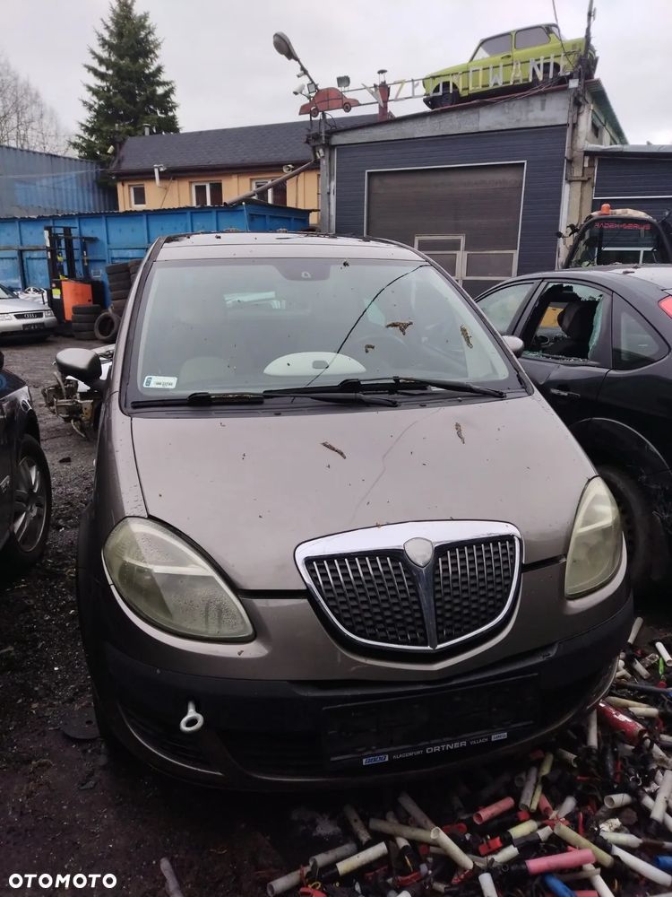 Lancia Musa na części - 1