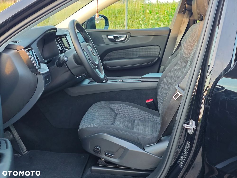 Volvo XC 60 B4 D Geartronic Momentum Pro - 9