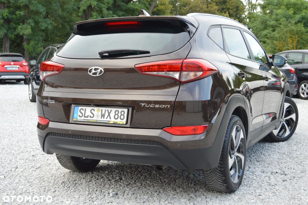 Hyundai Tucson blue 1.7 CRDi 2WD Style - 24
