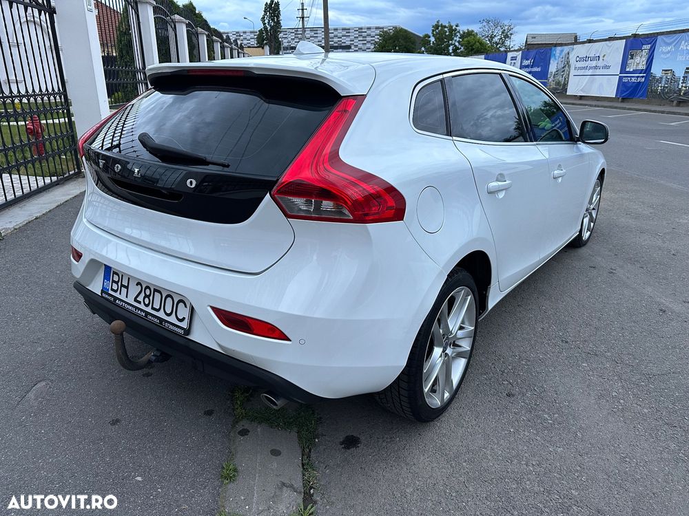Volvo V40 D4 Aut Momentum - 11