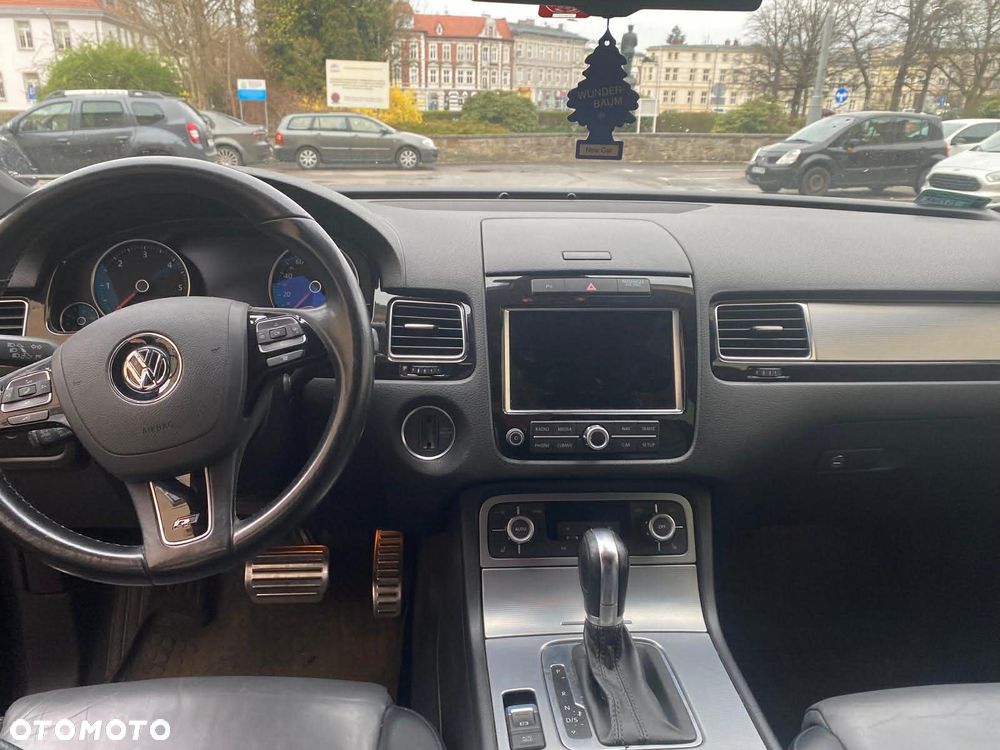 Volkswagen Touareg 3.0 V6 TDI BMT R-Style - 4