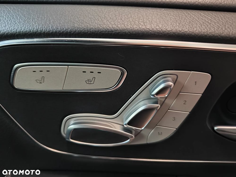Mercedes-Benz Klasa V 300 d 4-Matic 9G-Tronic Avantgarde (d³ugi) - 33