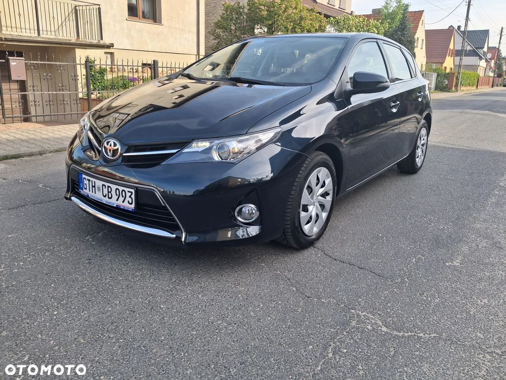 Toyota Auris 1.6 Executive - 1