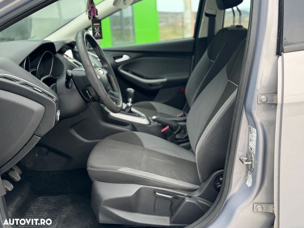 Ford Focus - 11