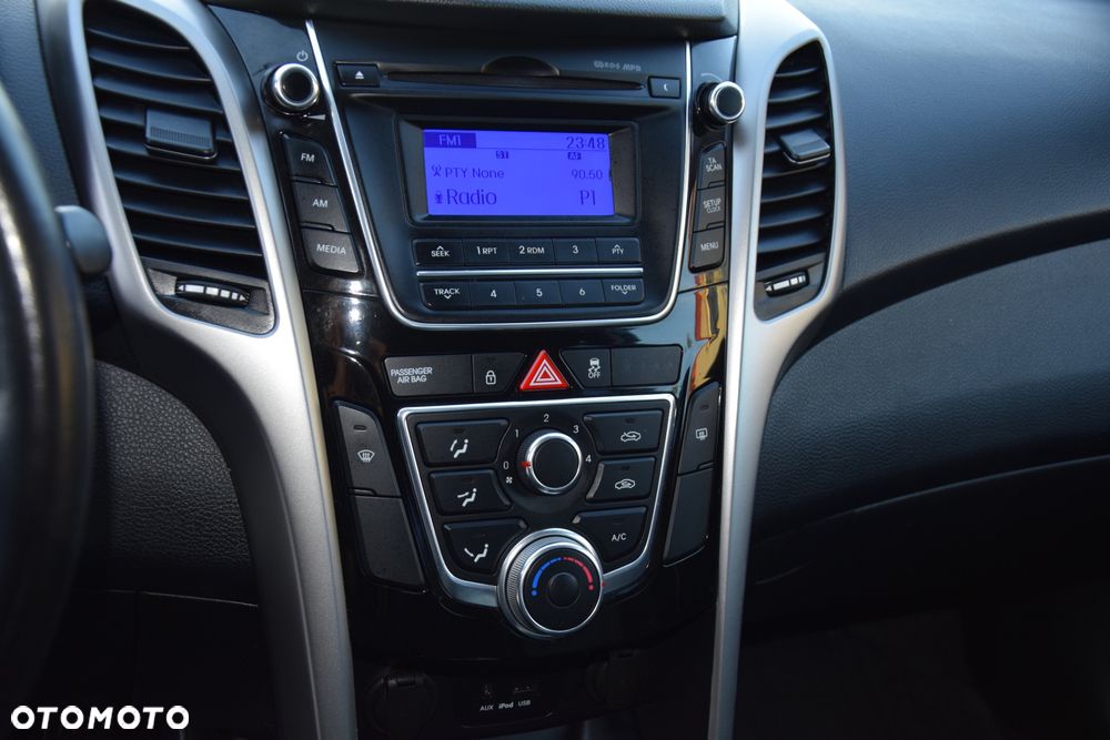 Hyundai i30 i30cw 1.4 Trend - 22