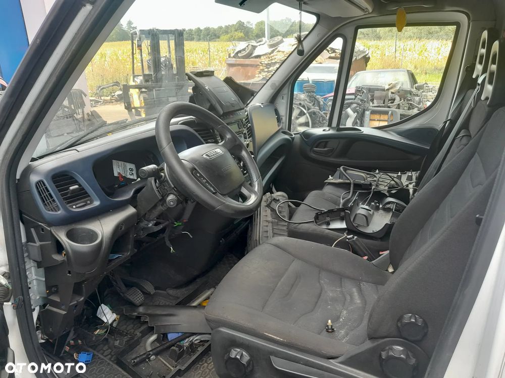 Kabina Iveco Daily 2019r. KOMPLETNA / BEZ PRZODU !! - 4