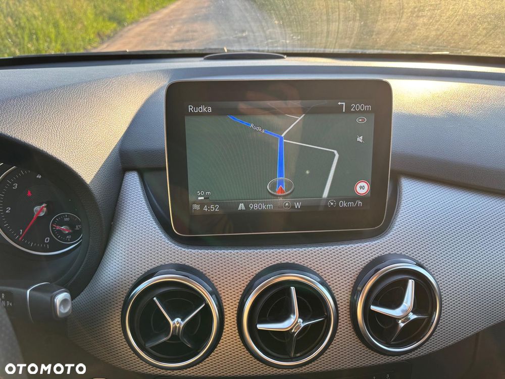 Mercedes-Benz Klasa B 180 (CDI) d 7G-DCT AMG Line - 17
