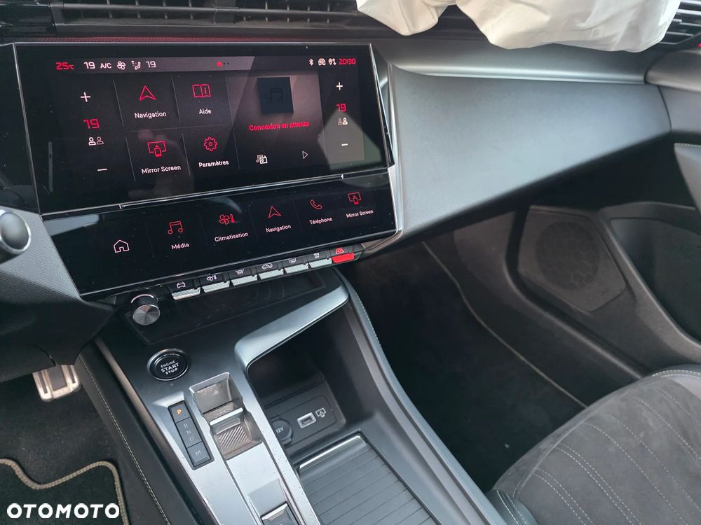 Peugeot 308 PureTech 130 EAT8 GT - 14