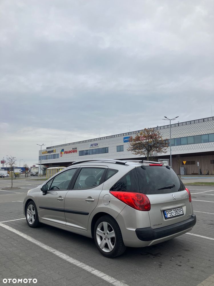Peugeot 207 1.6 HDi - 6