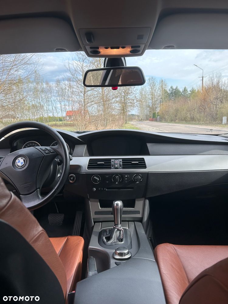 BMW Seria 5 520d - 3