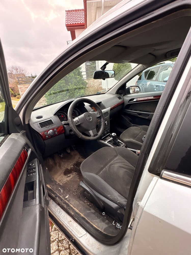 Opel Astra 1.9 CDTI Edition - 8