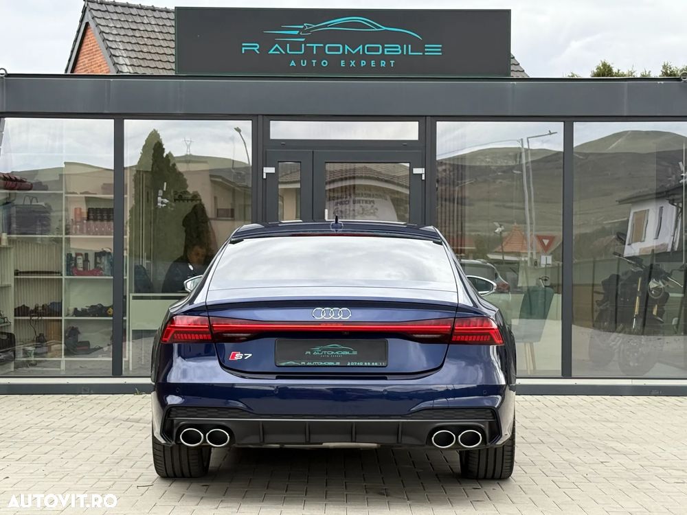 Audi S7 - 8