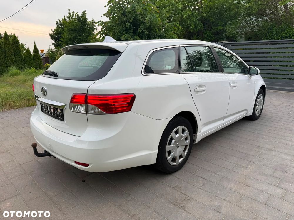 Toyota Avensis - 3