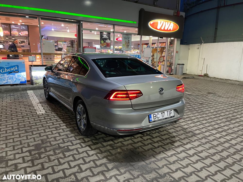 Volkswagen Passat - 21