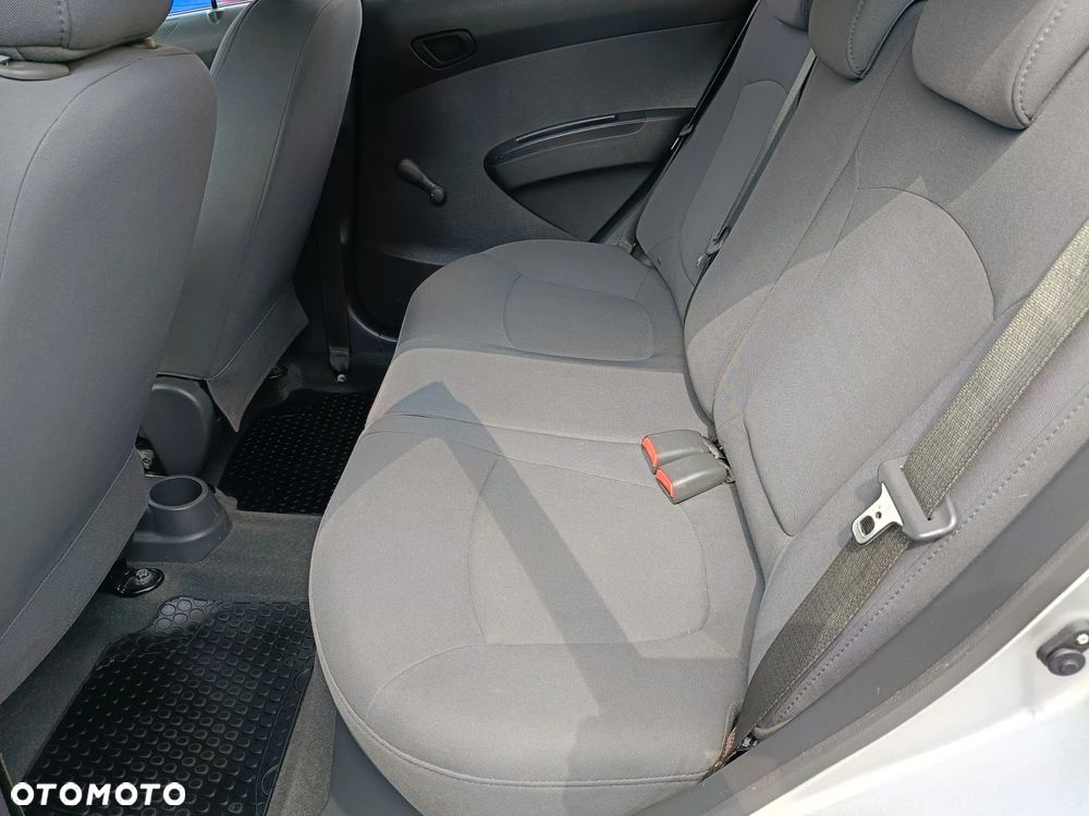 Chevrolet Spark 1.0 - 8