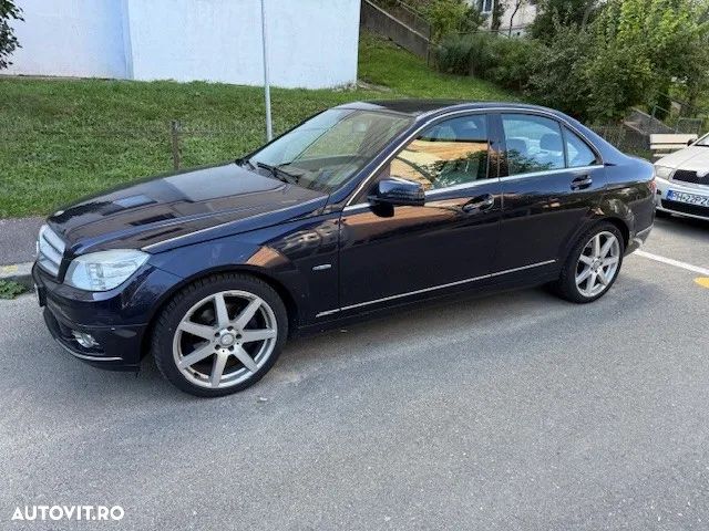 Mercedes-Benz C - 4