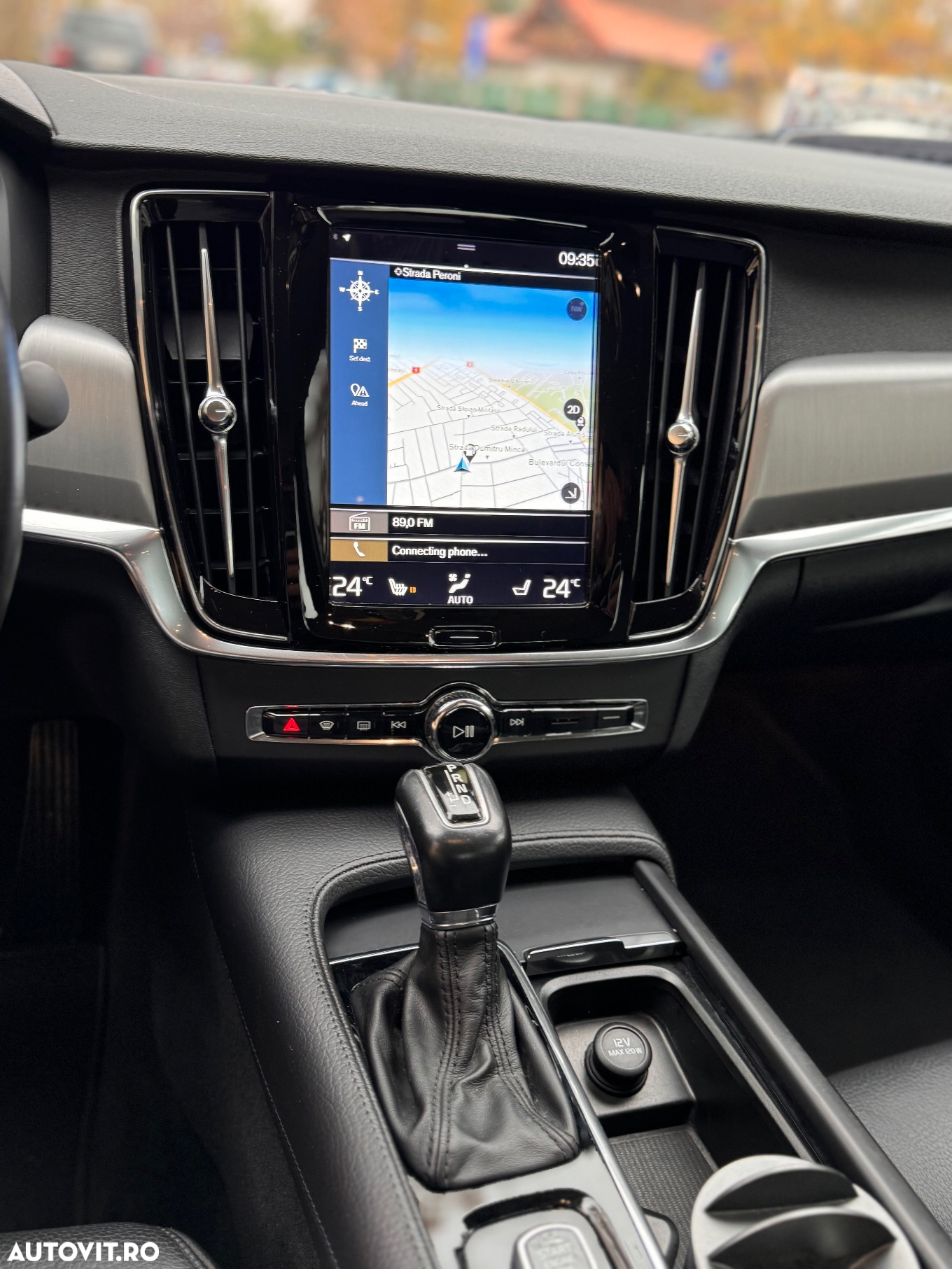 Volvo S90 D5 AWD Geartronic Momentum - 11